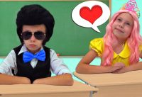 Alice and Johny play at school -  Children Sad Love Story 14