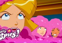 🔎🌸 Sneaky Granny 👵 Totally Spies | Cartoon Compilation 7